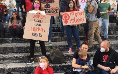 Aborto e legge 194: le fake news delle mozioni proposte dagli attivisti no-choice nei consigli comunali